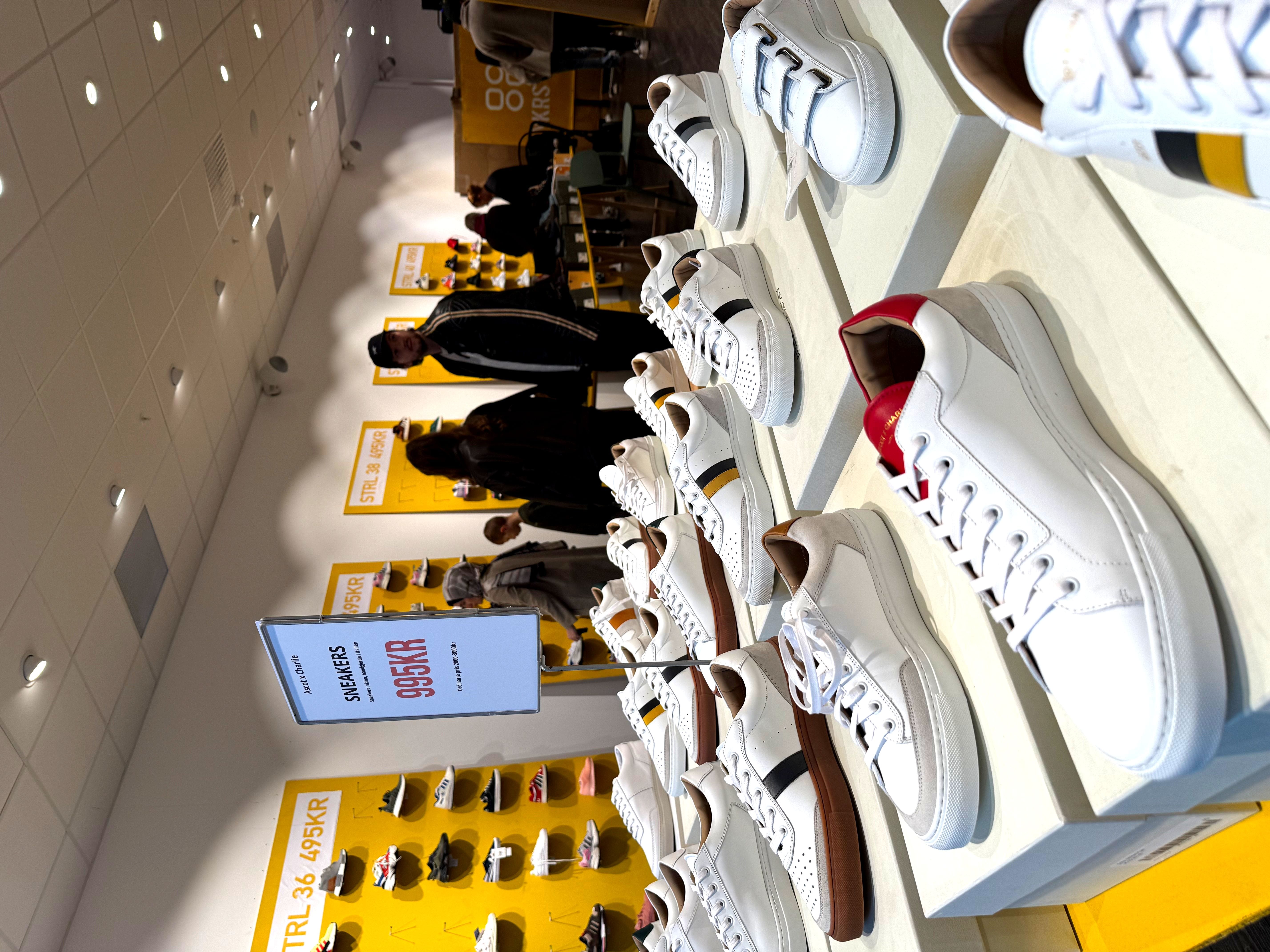 SneakersDeal popup - central yta med hög genomströmning